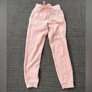 BRAND NEW Lululemon Scuba Pants